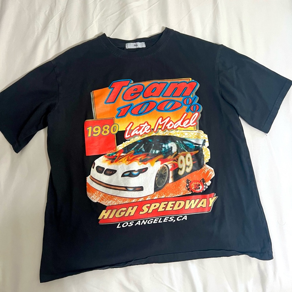 graphic tee